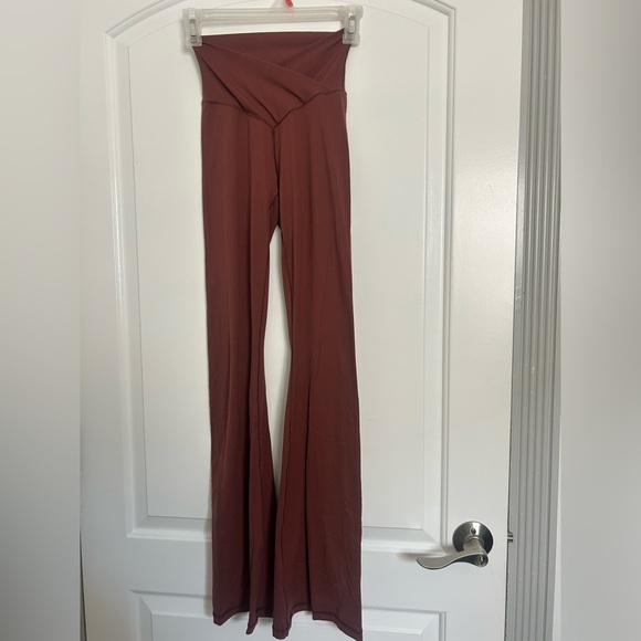 Aerie Brown Crossover Flare Leggings size small loungewear cozy retro athleisure - Picture 3 of 9